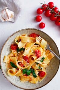 spinach and tomato pasta